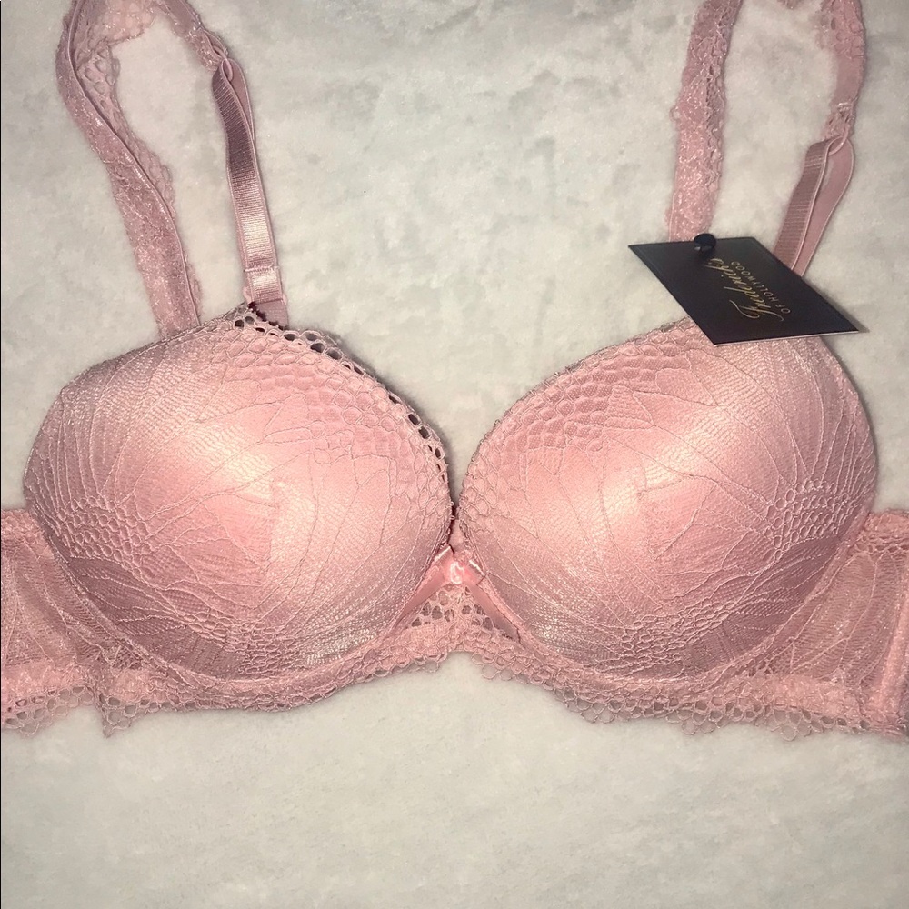 Saffron Frederick’s of Hollywood lace bra-BNWT-34B
